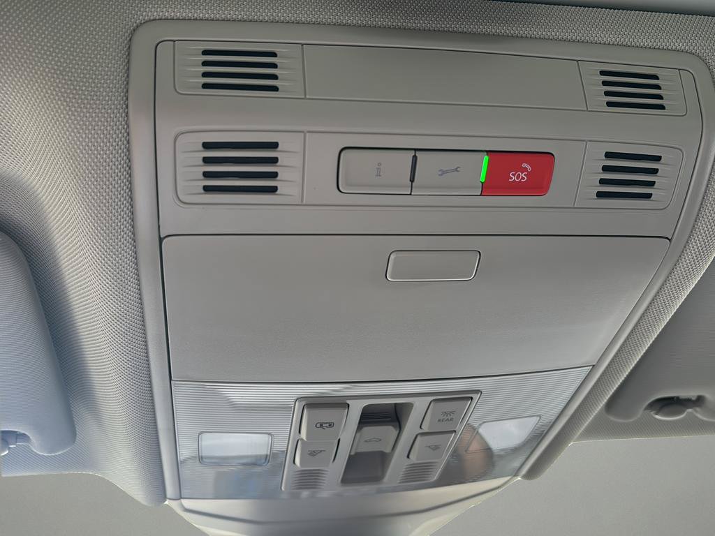 New 2026 Volkswagen Jetta SEL FWD image 30