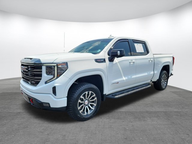 Used 2023 GMC Sierra 1500 AT4 w/ AT4 Premium Package AWD/4WD image 3