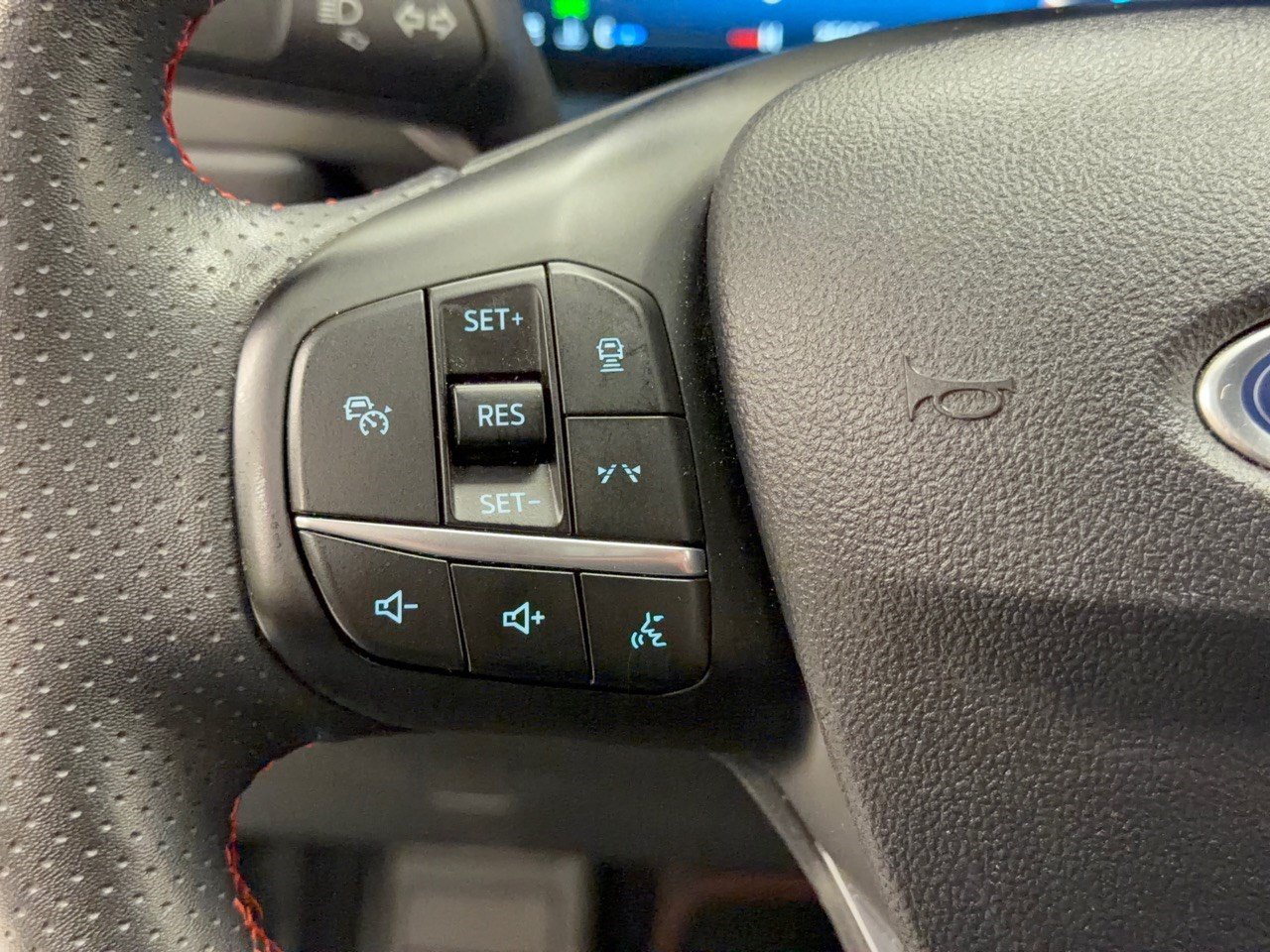 Used 2023 Ford Escape ST-Line Select w/ Tech Pack #2 AWD/4WD image 18