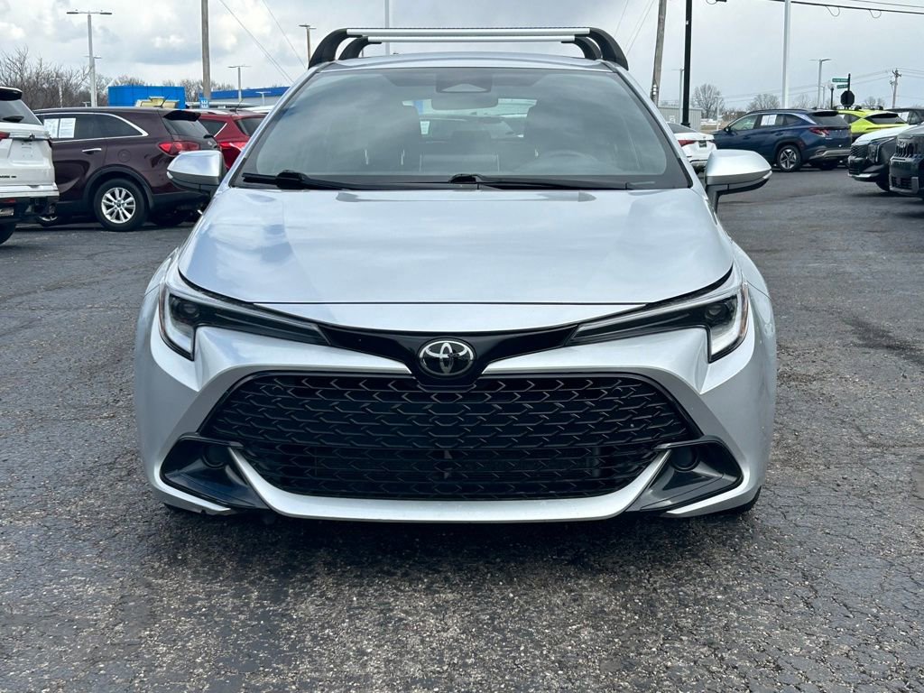 Used 2025 Toyota Corolla SE image 2