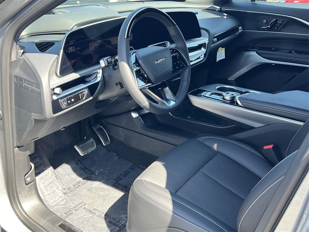 New 2026 Cadillac Lyriq V image 9