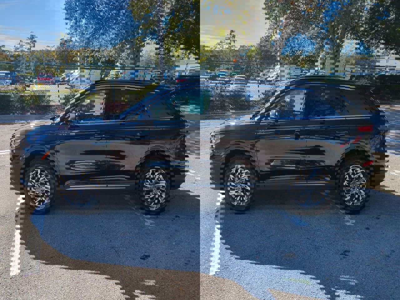 New 2026 Lincoln Corsair Premiere image 7