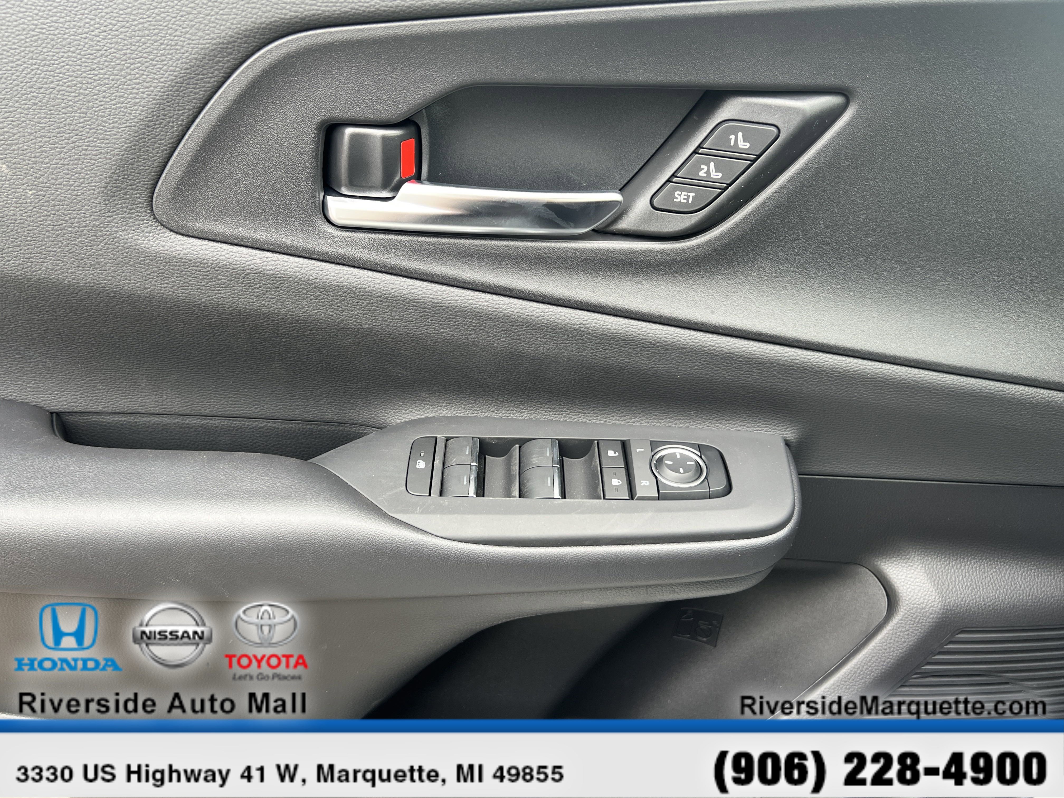 Used 2024 Toyota Prius Prime Premium w/ Advanced Technology Package FWD image 25
