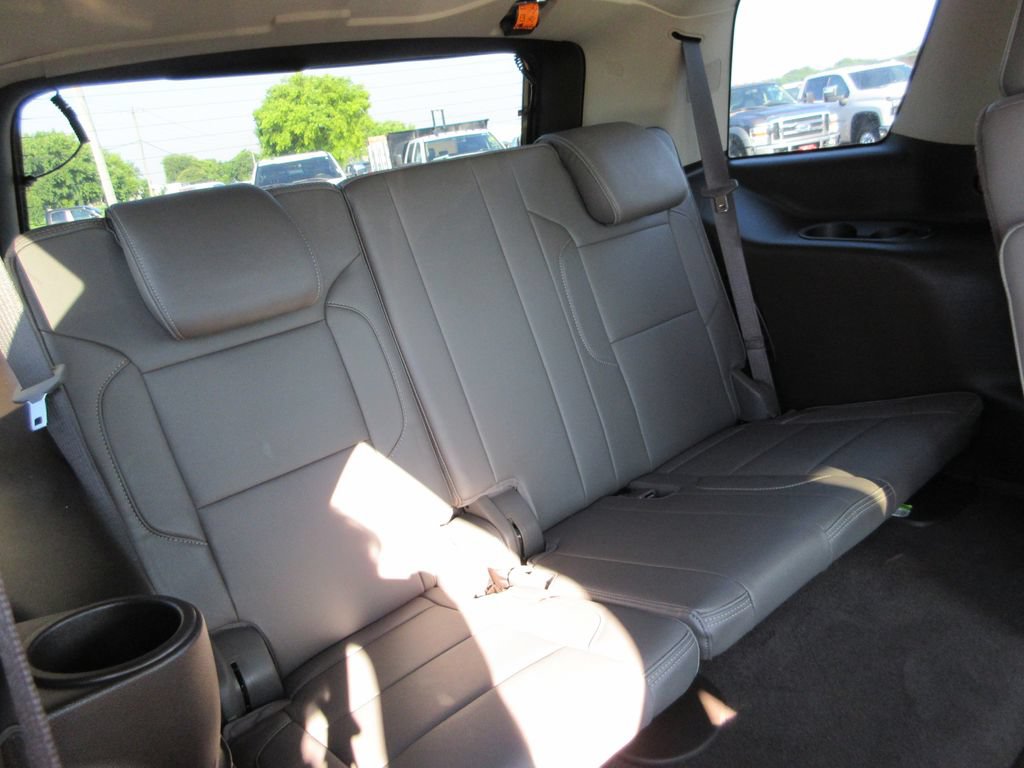 Certified 2020 GMC Yukon Denali w/ Open Road Package AWD/4WD image 29