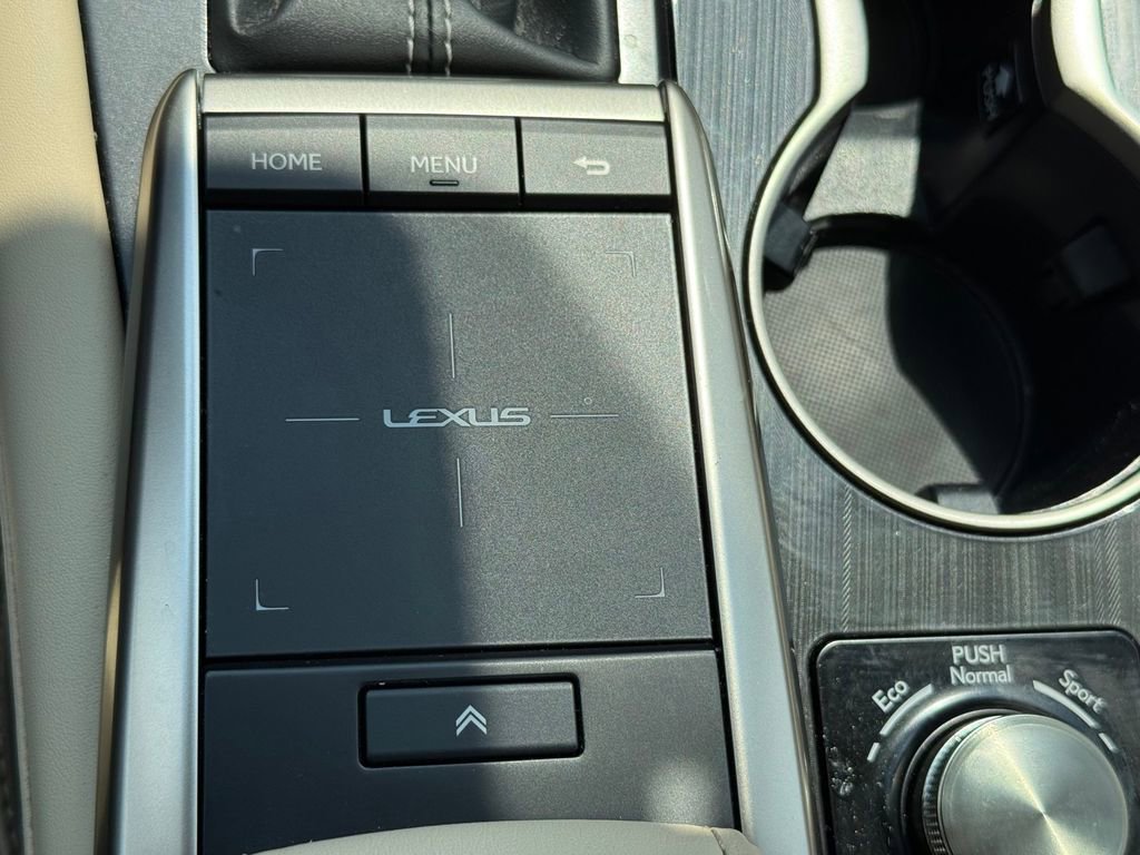 Used 2022 Lexus RX 450h AWD image 21