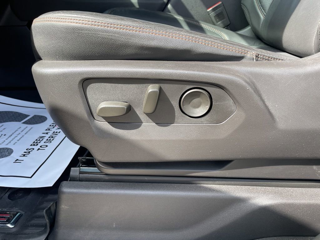 Used 2024 GMC Sierra 1500 AT4 w/ AT4 Premium Package image 11