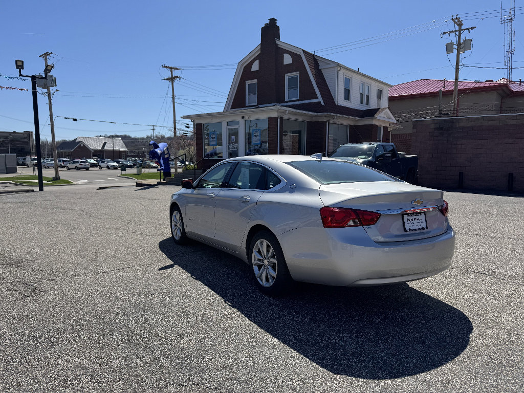 Used 2017 Chevrolet Impala LS image 3