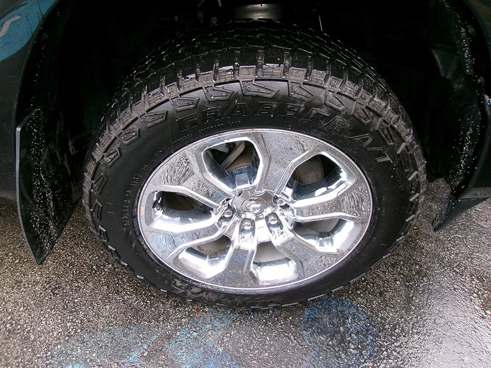 Used 2022 RAM 1500 Limited w/ (RED) Edition AWD/4WD image 9