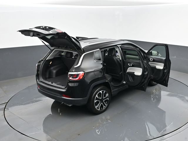 Used 2022 Jeep Compass Limited image 26