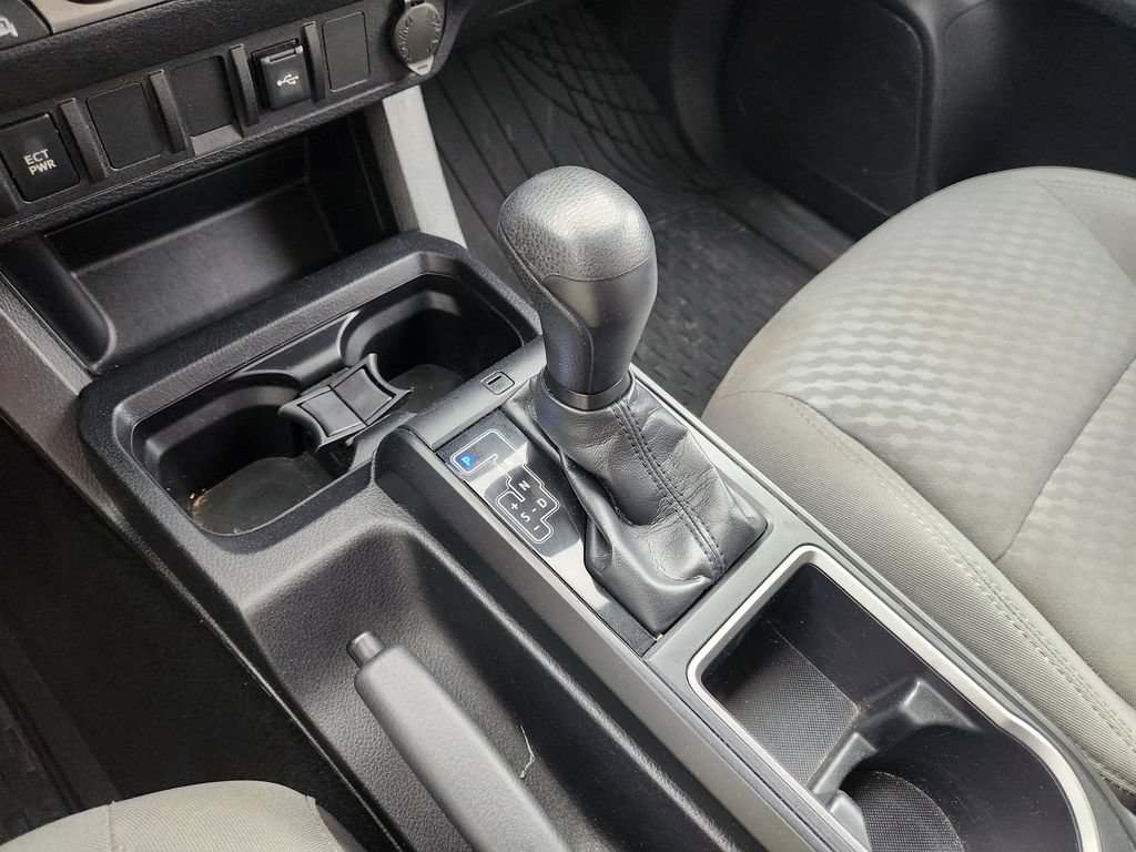 Used 2021 Toyota Tacoma SR w/ SR Convenience Package RWD image 21