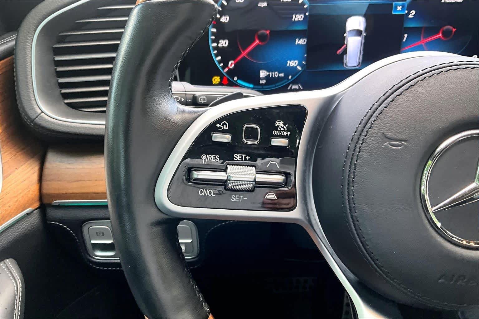 Used 2021 Mercedes-Benz GLS 580 4MATIC image 23