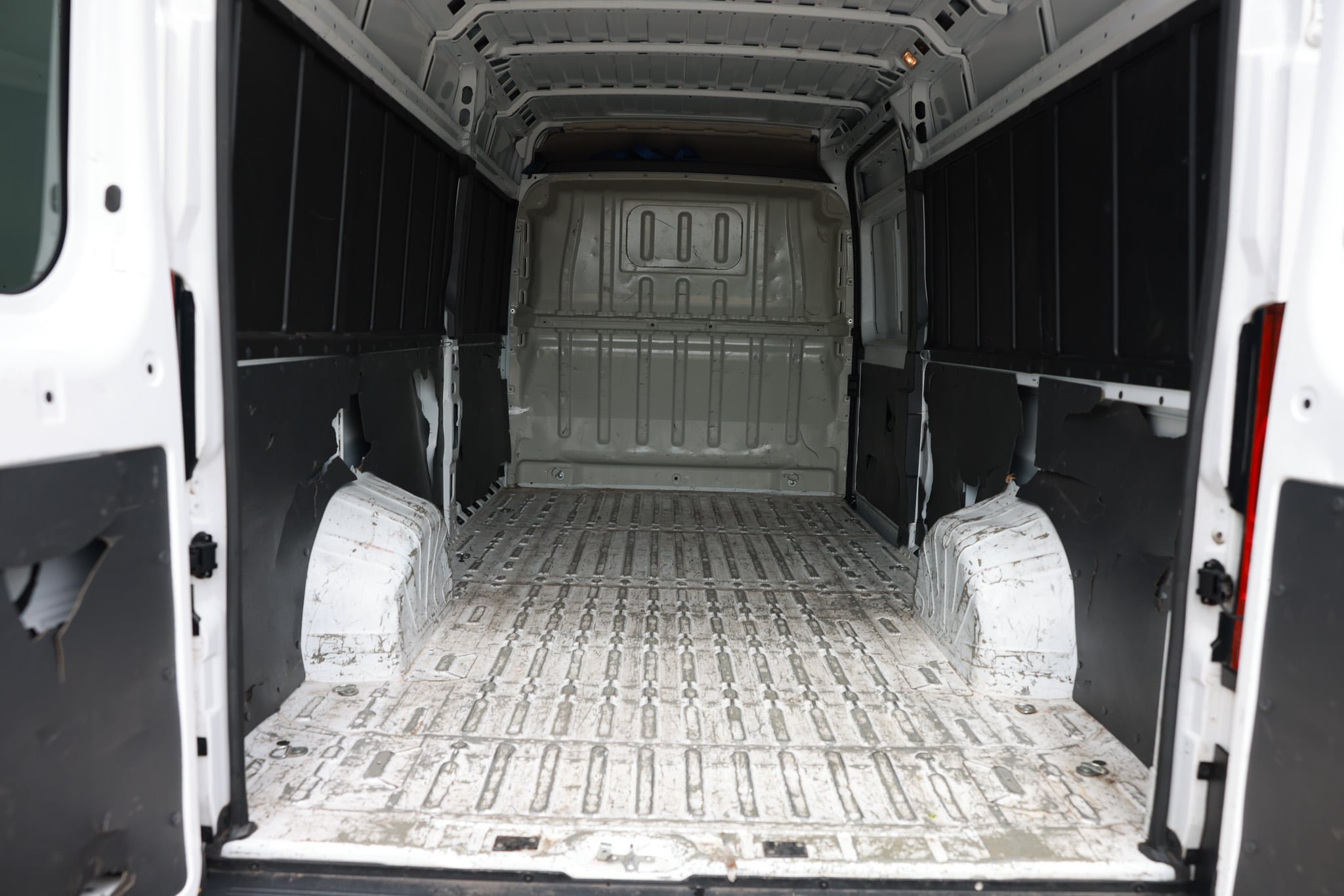 Used 2023 RAM ProMaster 3500 w/ Premium Convenience Group FWD image 12