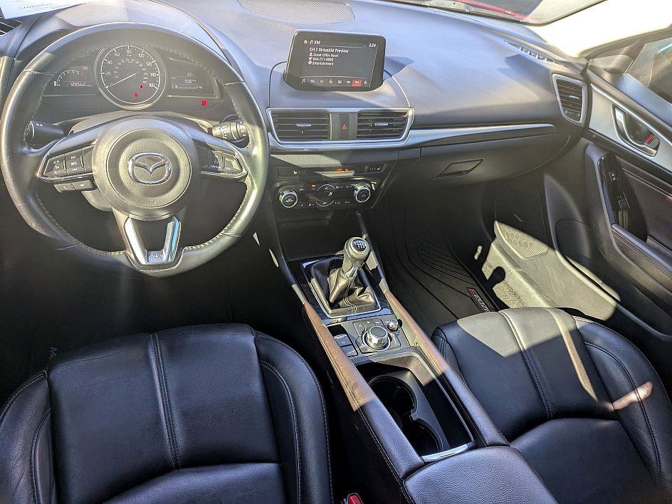 Used 2018 MAZDA MAZDA3 Touring image 26