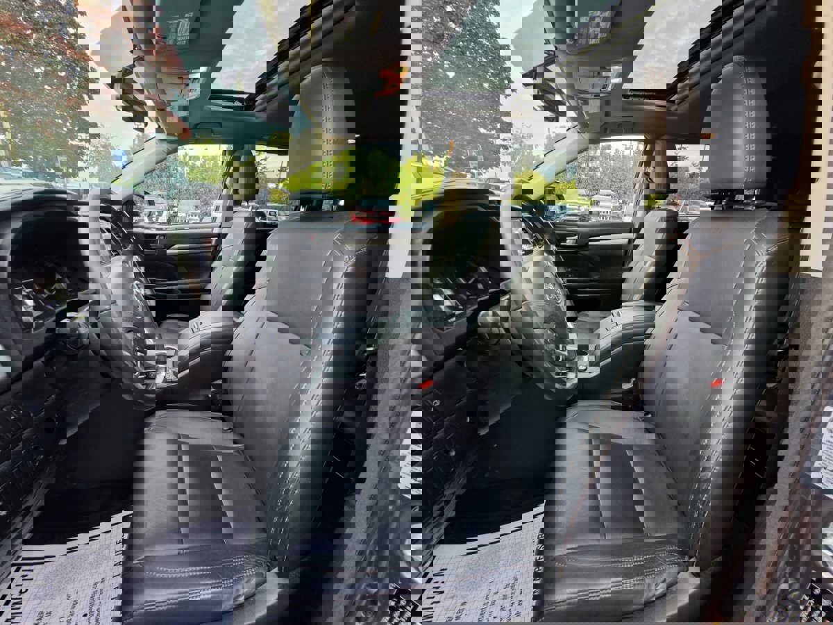 Used 2015 Toyota Highlander XLE image 10