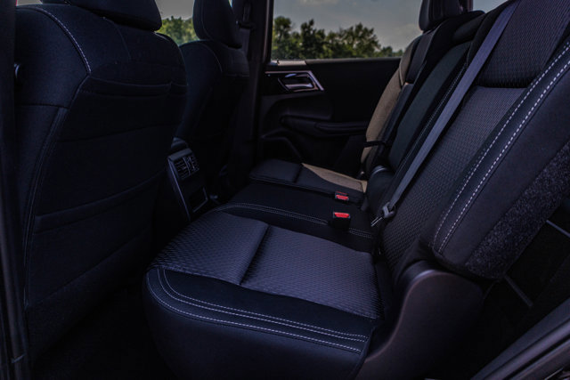 New 2025 Mitsubishi Outlander ES image 21