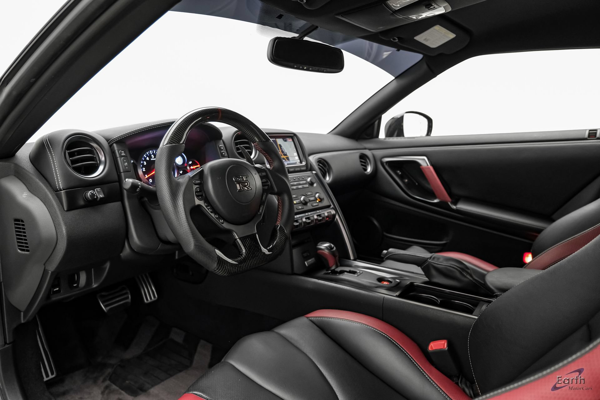 Used 2014 Nissan GT-R Black Edition AWD/4WD image 44