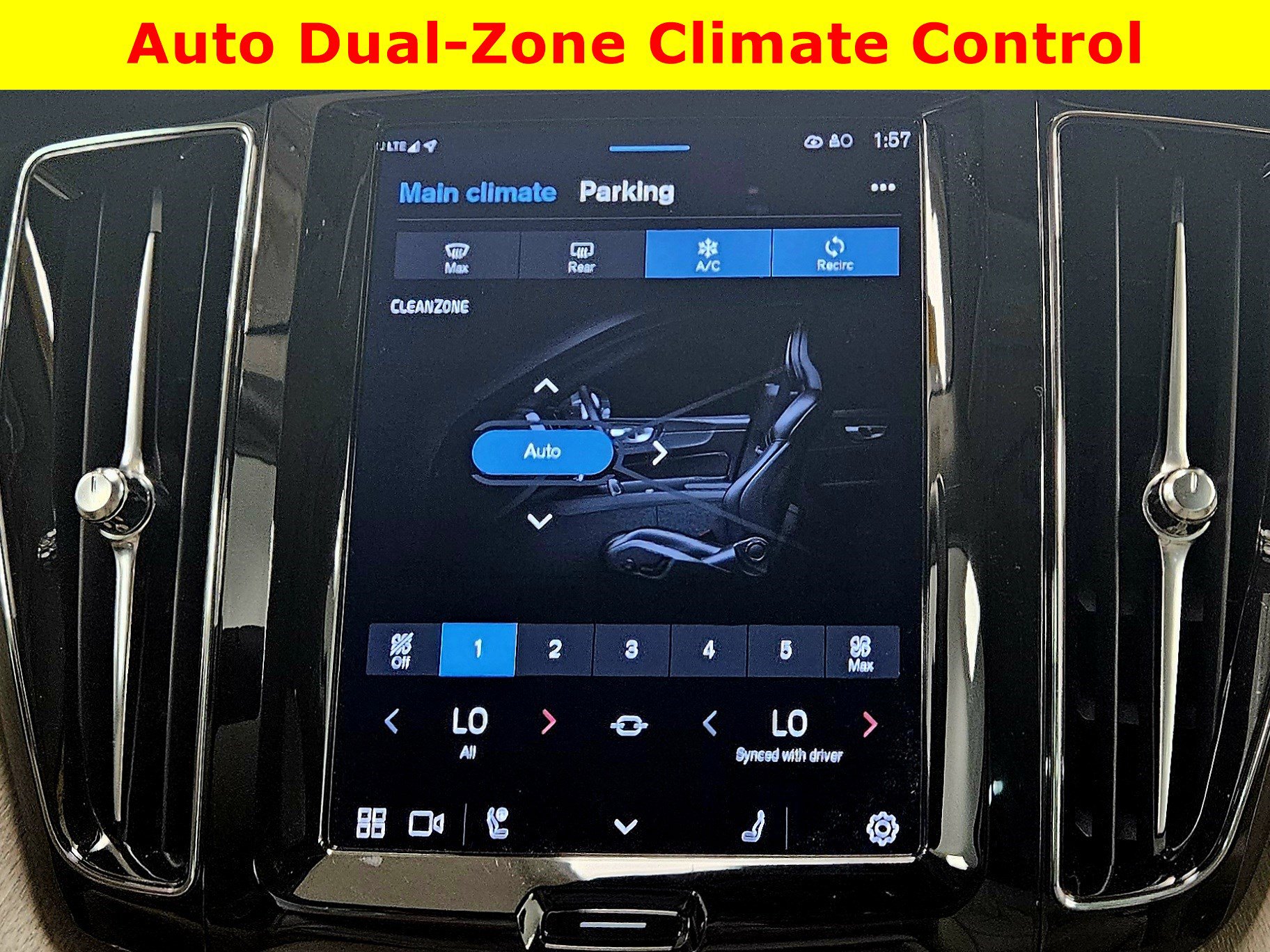 Used 2023 Volvo XC60 B5 Plus w/ Climate Package AWD/4WD image 22