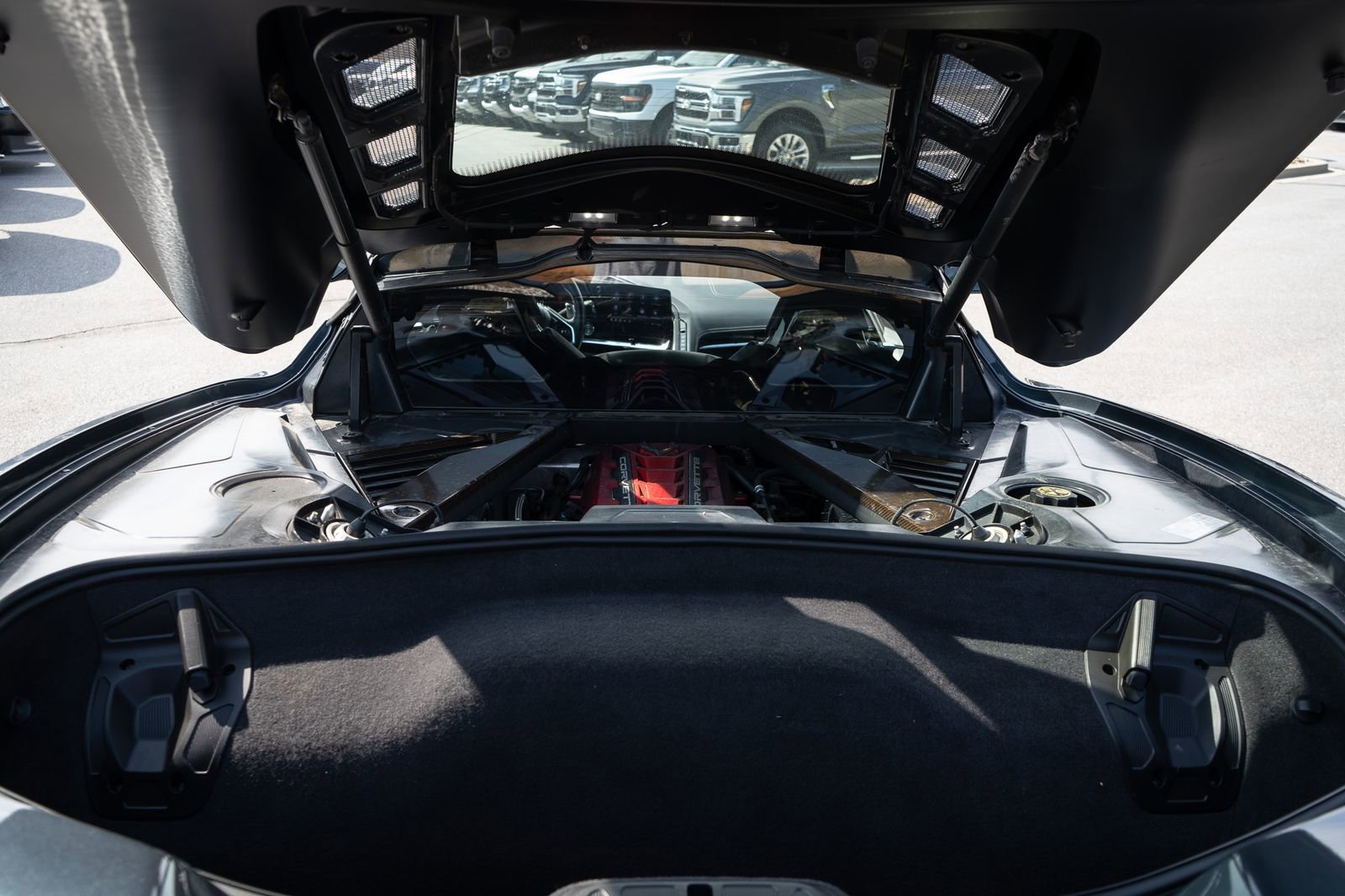 Used 2020 Chevrolet Corvette Stingray Premium Cpe w/ 3LT Preferred Equipment Group image 18