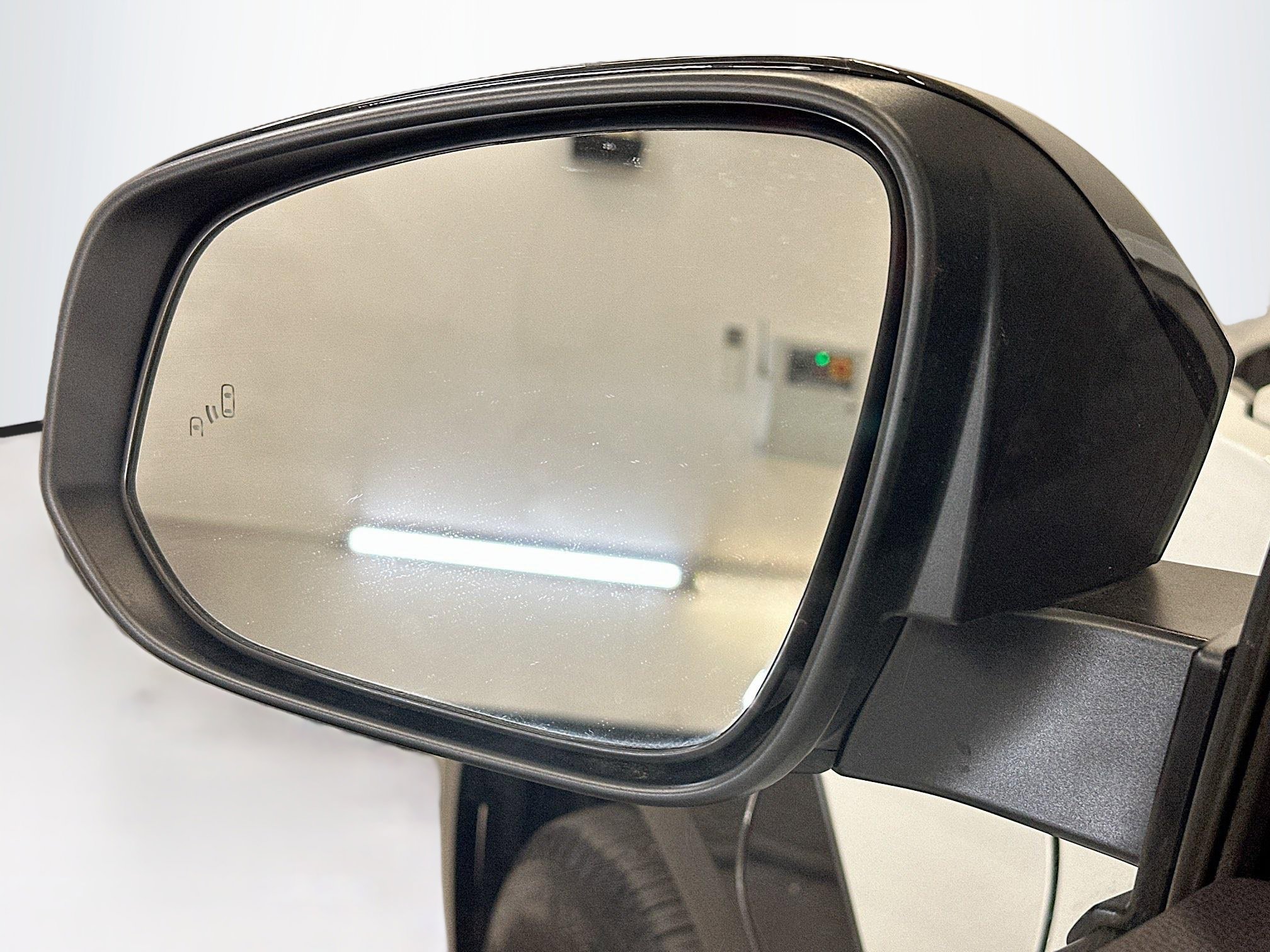 Used 2025 Toyota bZ4X AWD w/ Weather Package image 16