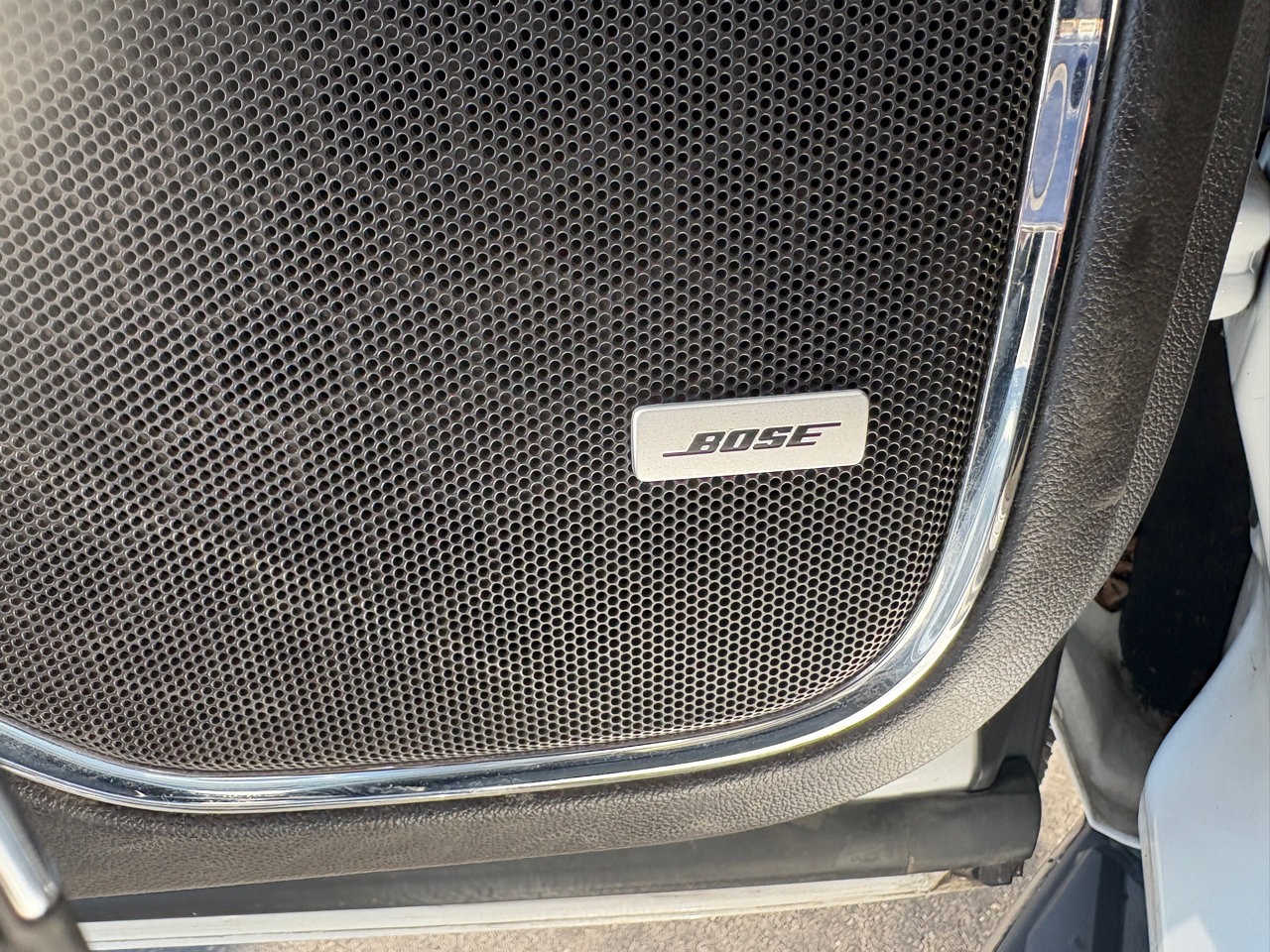 Used 2016 Chevrolet Suburban LTZ image 19