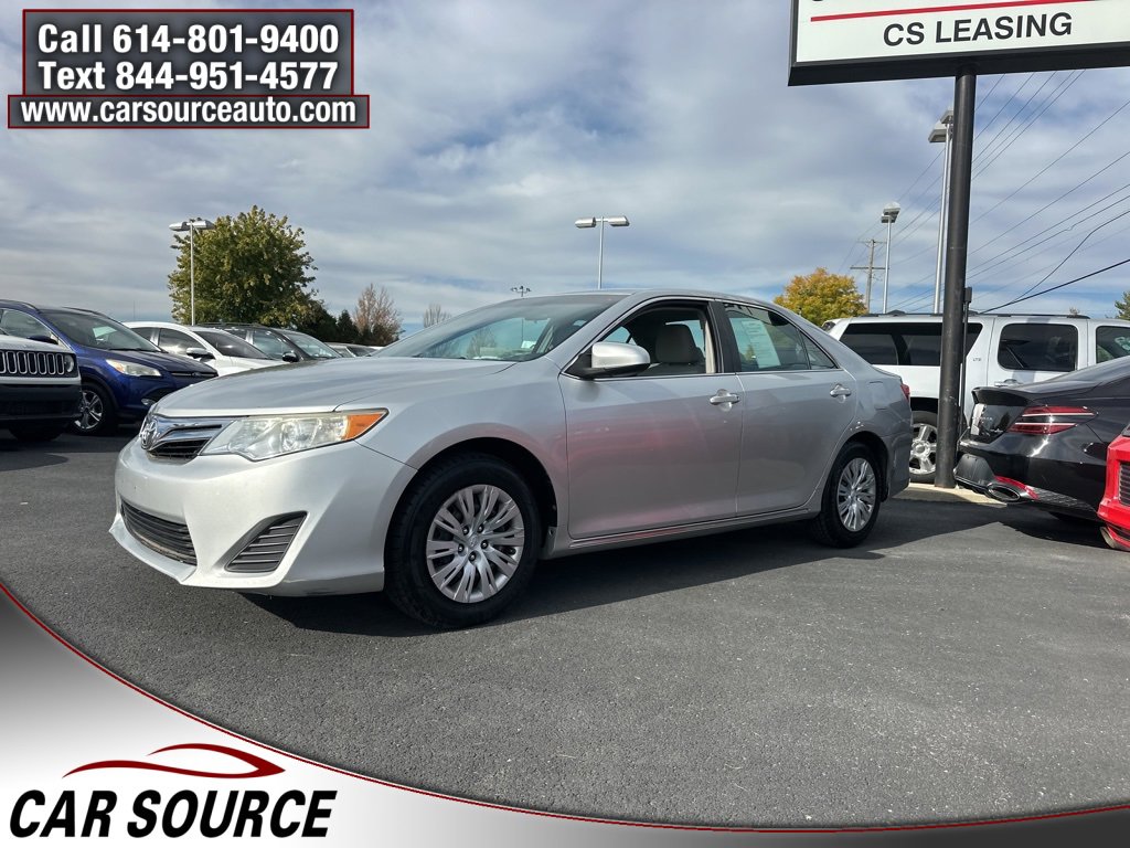 Used 2012 Toyota Camry LE image 2