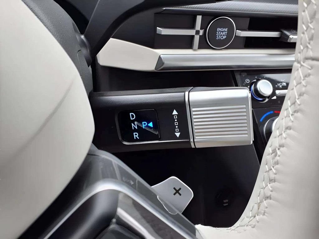 New 2026 Hyundai Santa Fe SE FWD image 11
