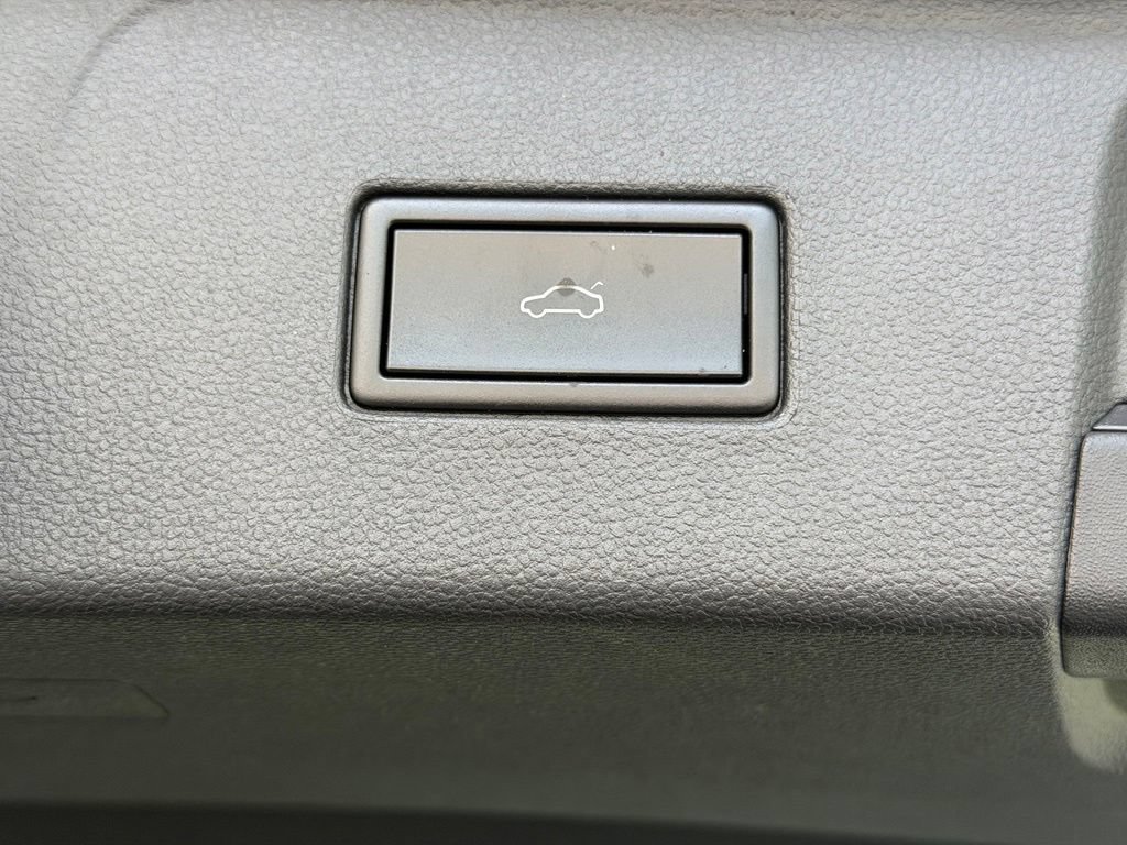 Used 2019 Volkswagen Atlas SE FWD image 30