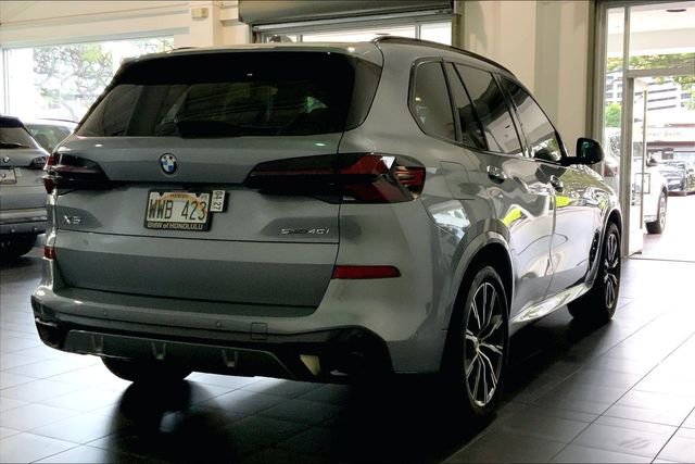 Certified 2024 BMW X5 sDrive40i w/ M Sport Package RWD image 6