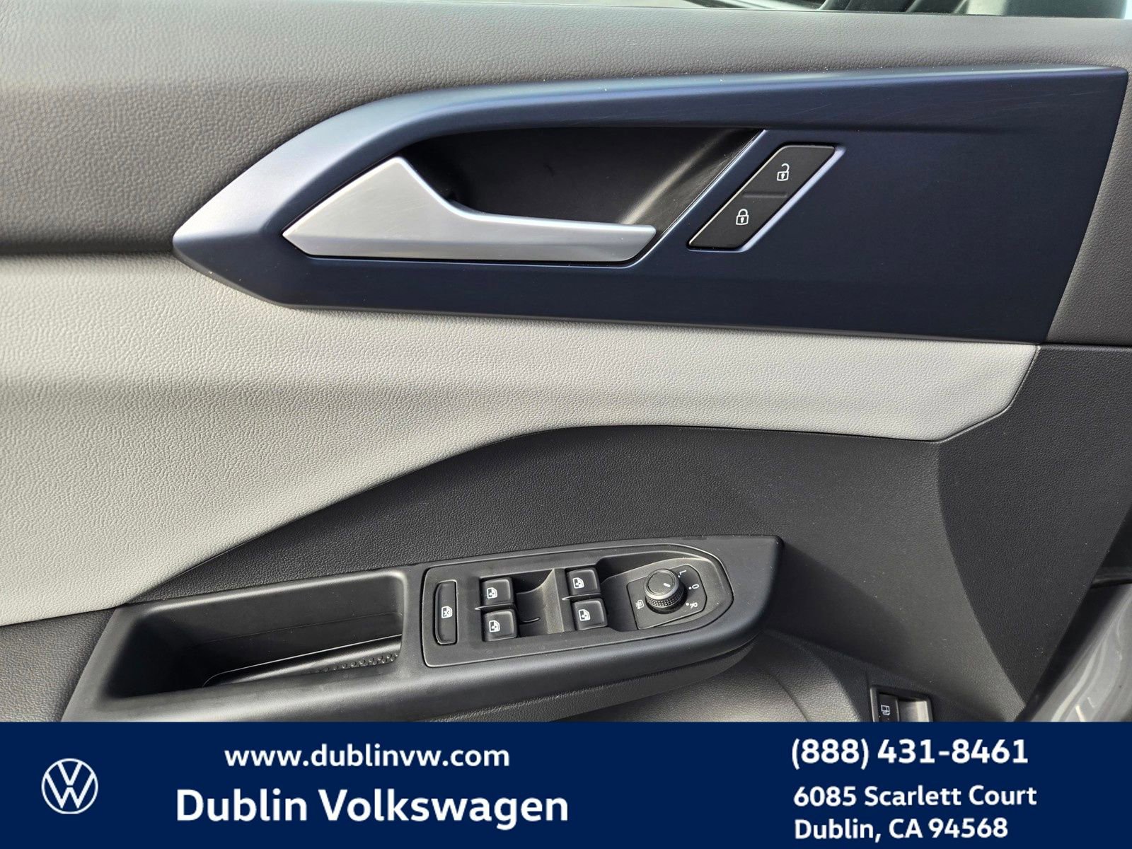 Certified 2022 Volkswagen Taos SE image 15