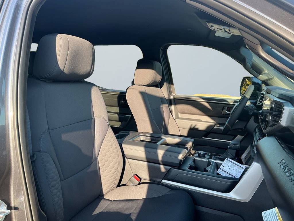 New 2025 Toyota Tundra SR5 image 15