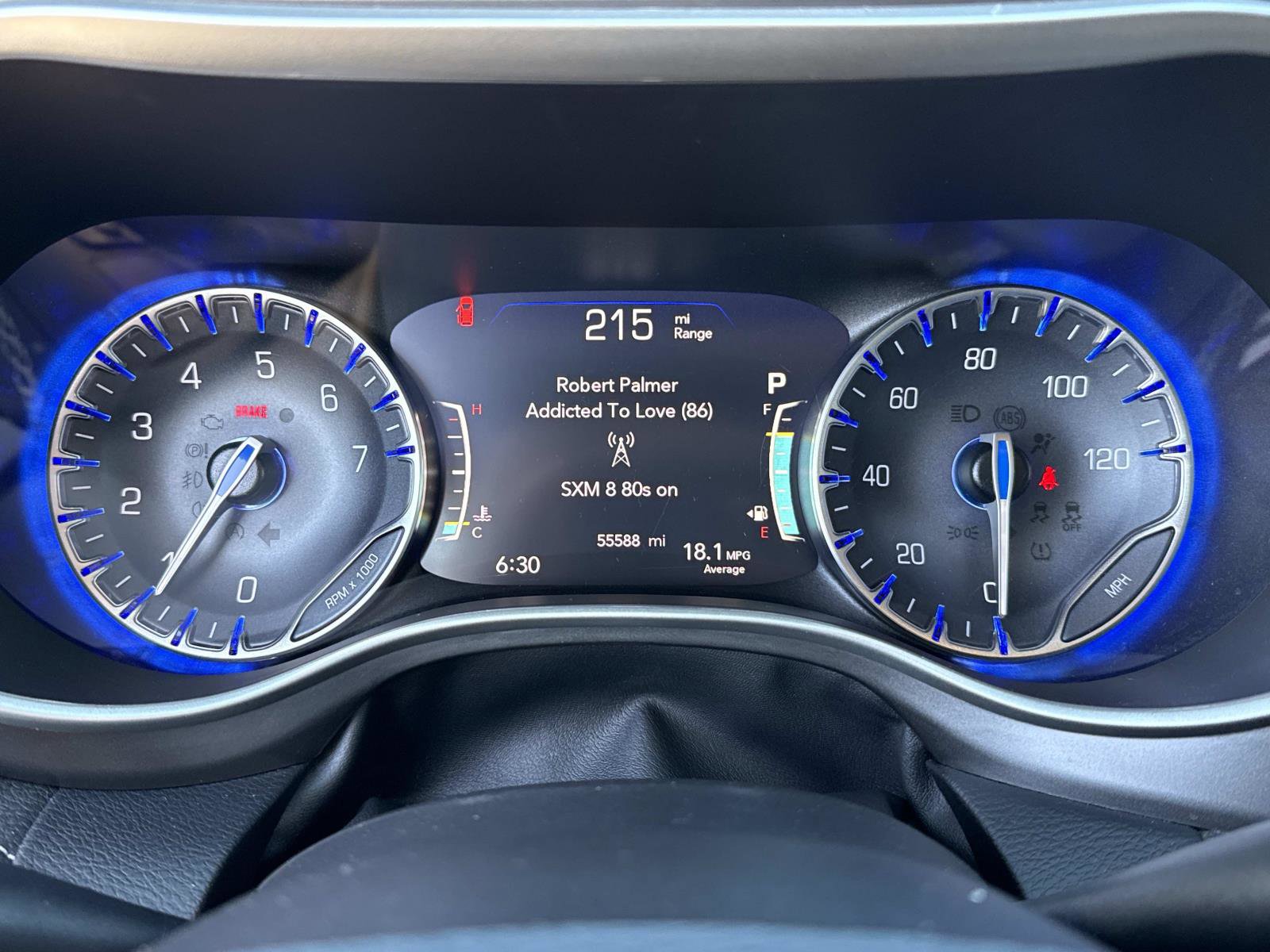 Certified 2022 Chrysler Pacifica Touring-L image 28