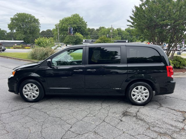 Used 2019 Dodge Grand Caravan SE w/ UConnect Hands-Free Group FWD image 9
