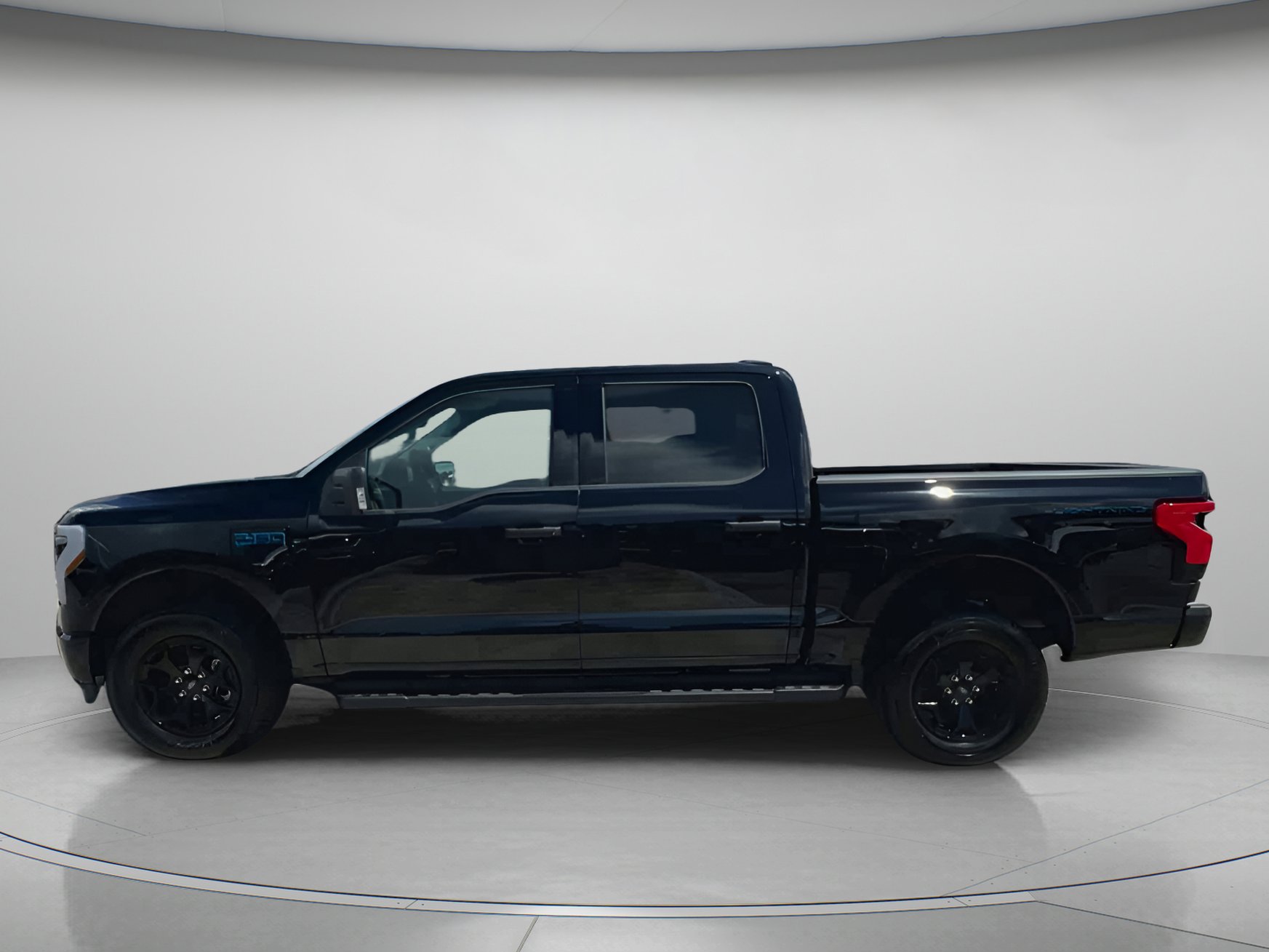 Used 2025 Ford F150 Lightning XLT image 16