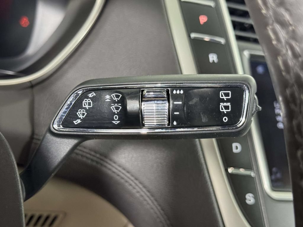 Used 2019 Lincoln Nautilus Select AWD/4WD image 24