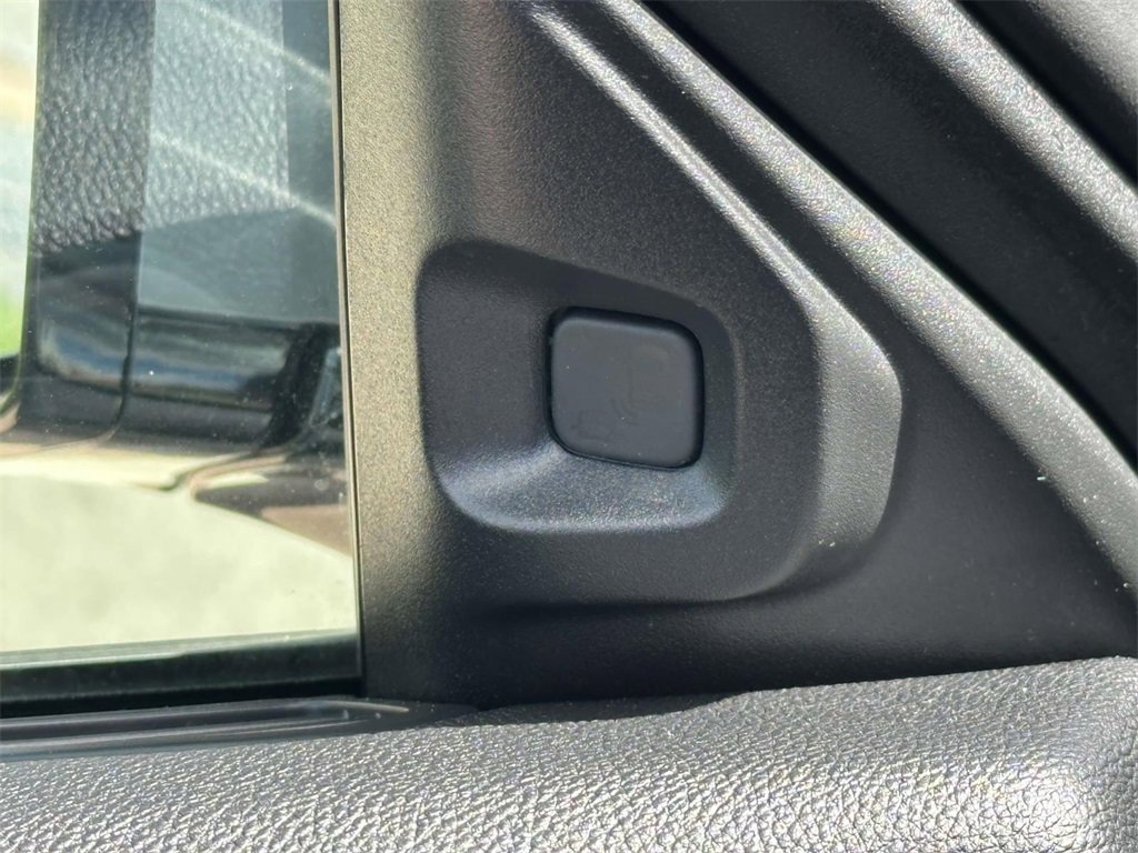 Certified 2025 Acura MDX w/ Technology Package image 23