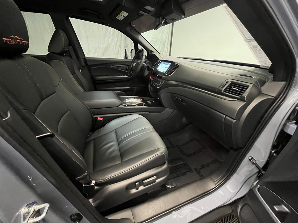 Used 2024 Honda Passport TrailSport image 23