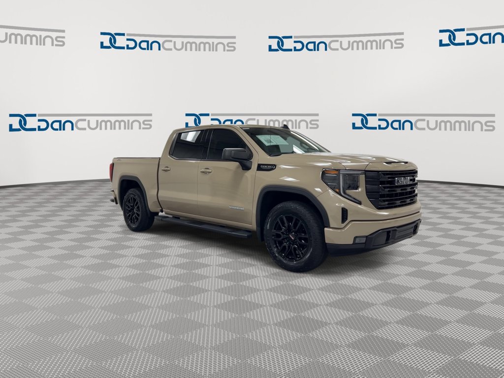 Used 2022 GMC Sierra 1500 Elevation AWD/4WD image 2