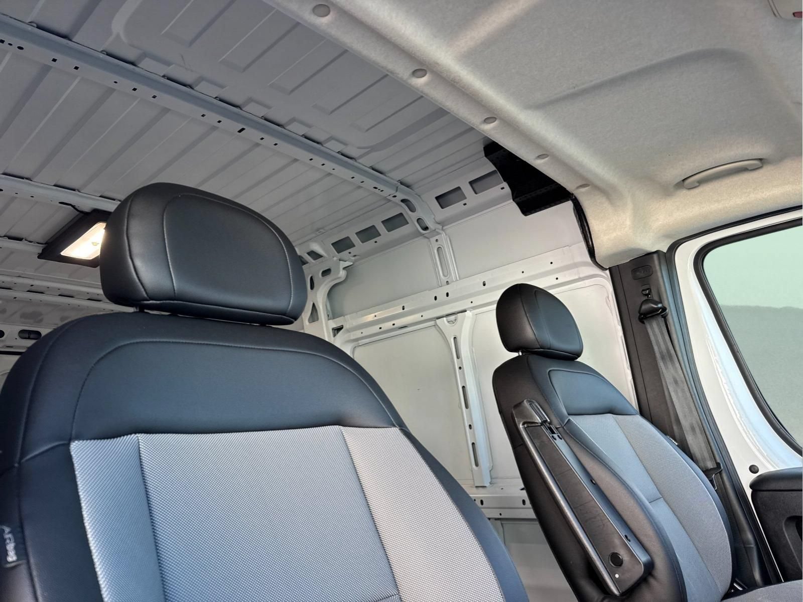 Used 2026 RAM ProMaster 2500 w/ Convenience Group FWD image 16