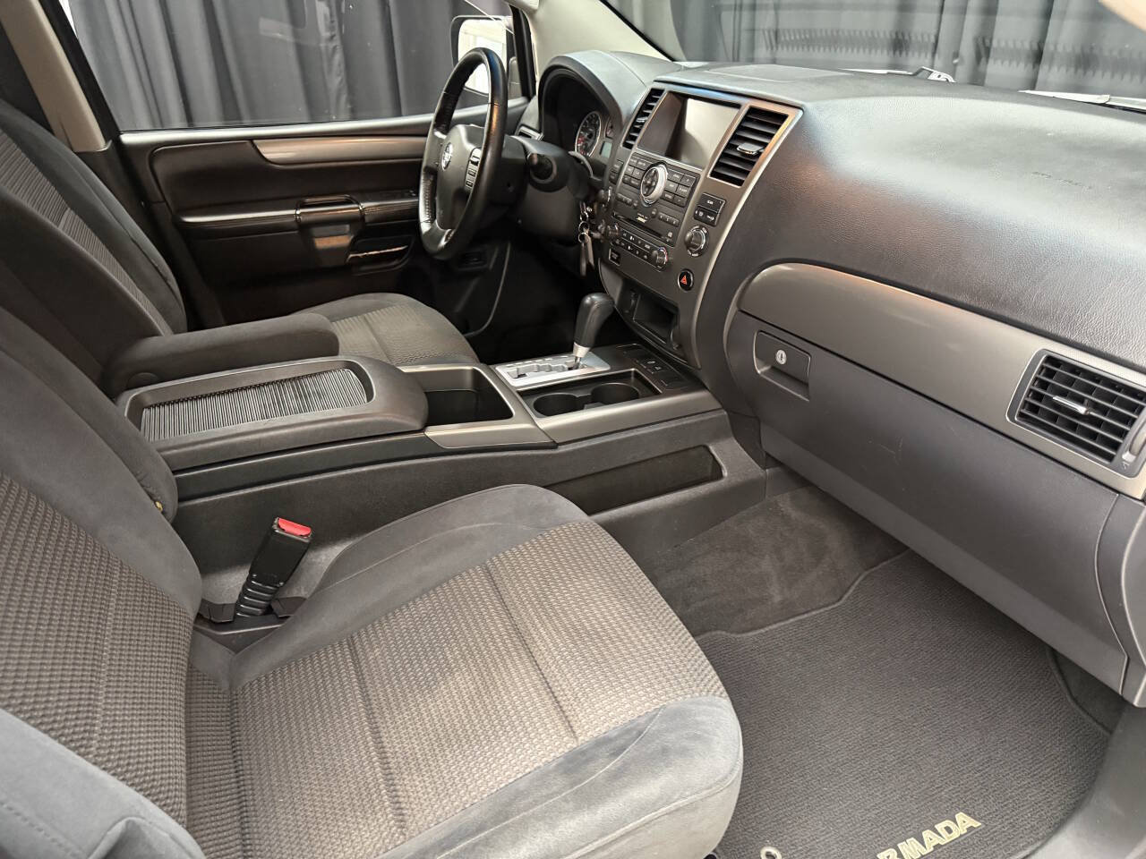 Used 2012 Nissan Armada SV AWD/4WD image 23