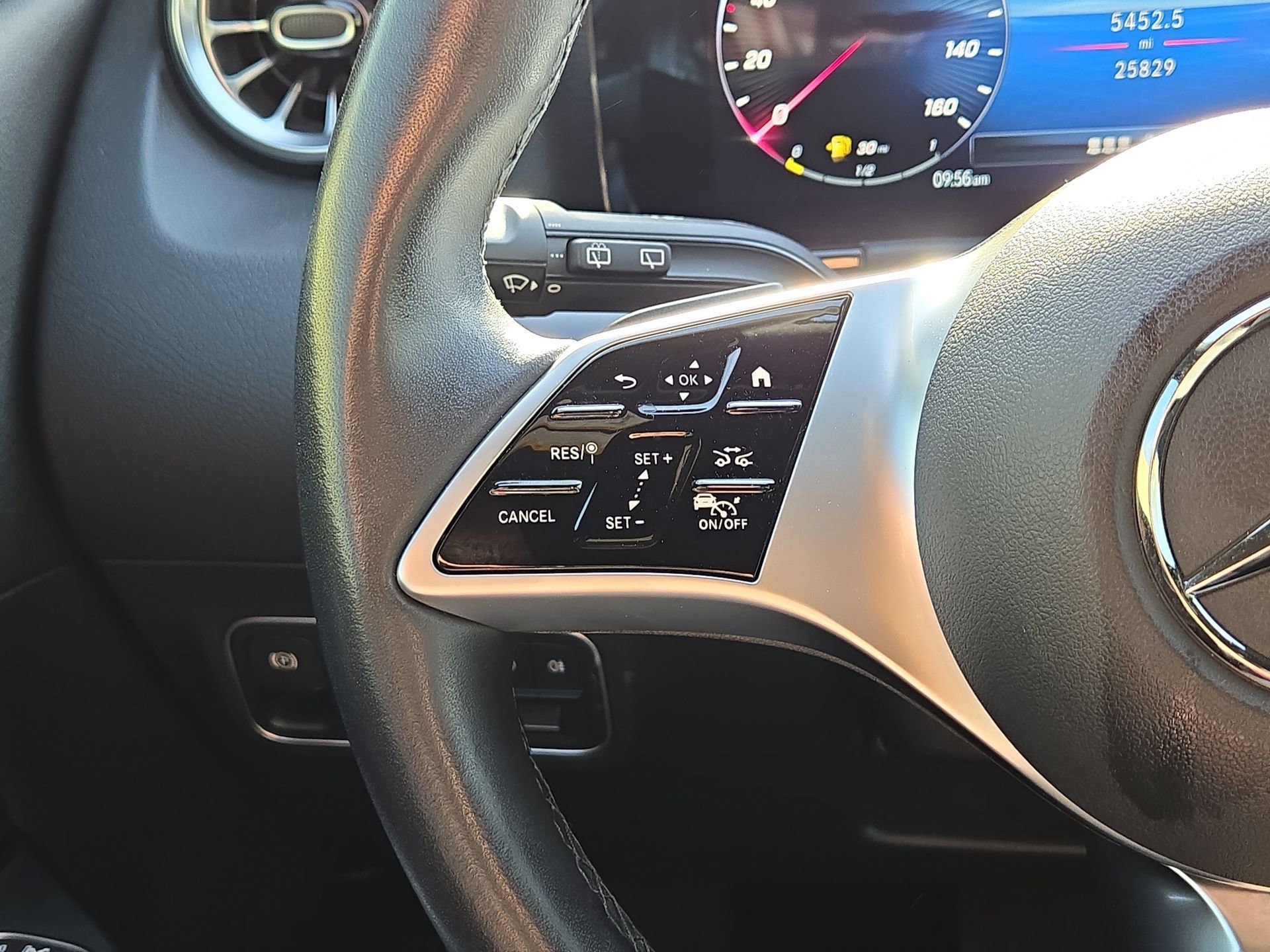 Certified 2024 Mercedes-Benz GLA 250 4MATIC image 21