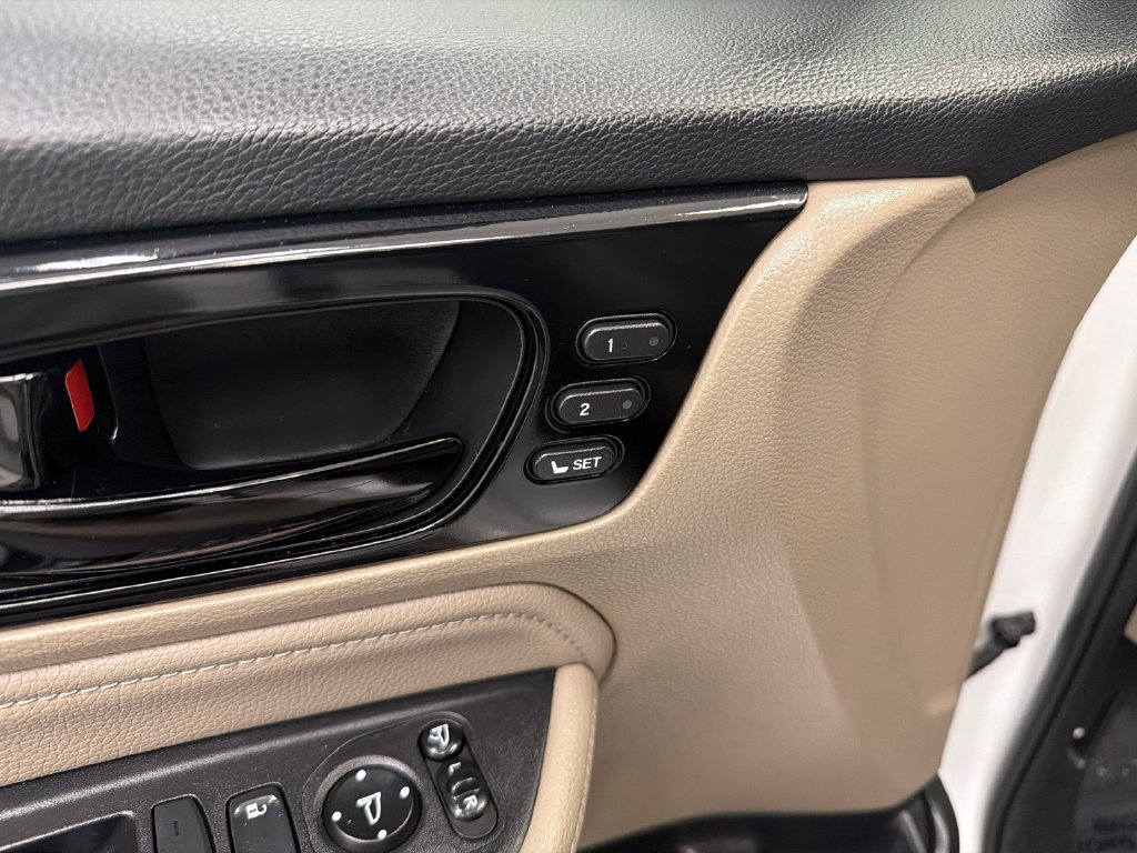 Used 2022 Honda Odyssey Elite image 12