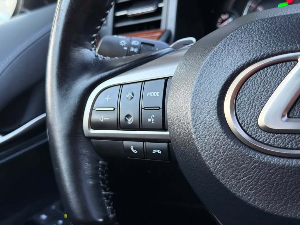 Used 2017 Lexus LX 570 4WD image 27