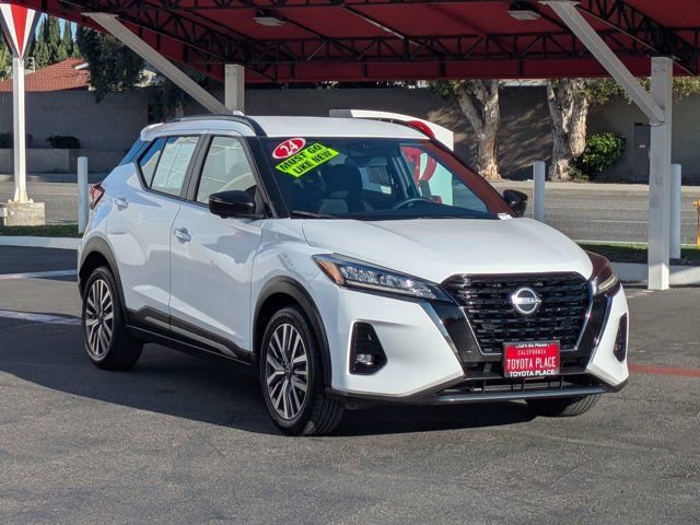 Used 2024 Nissan Kicks SR image 3