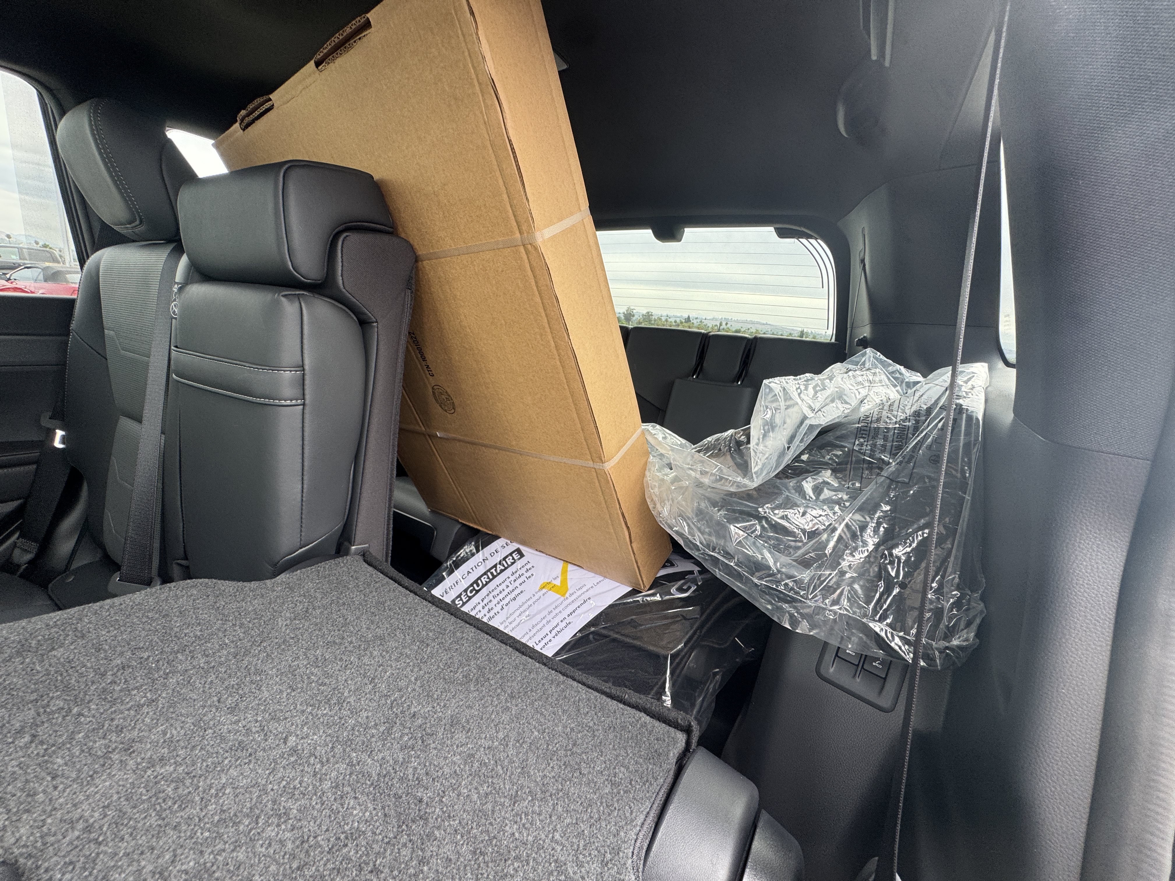 New 2026 Lexus GX 550 w/ Accessory Package (2T) AWD/4WD image 32