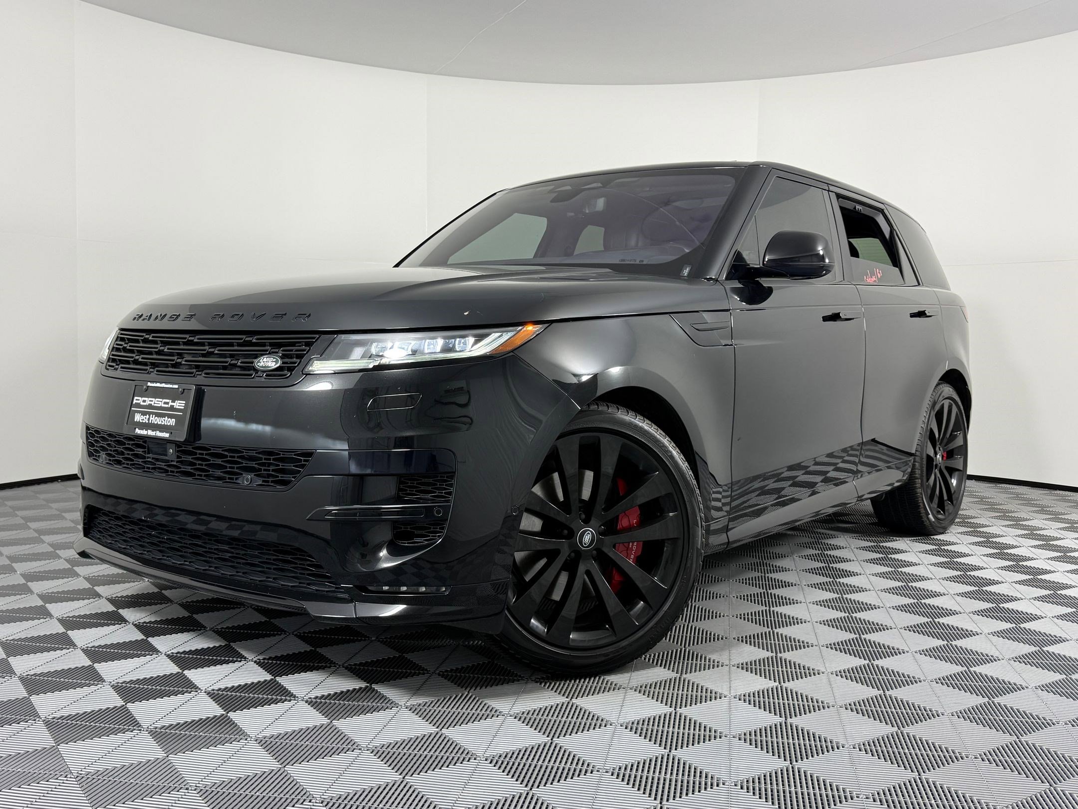 Used 2023 Land Rover Range Rover Sport First Edition image 1
