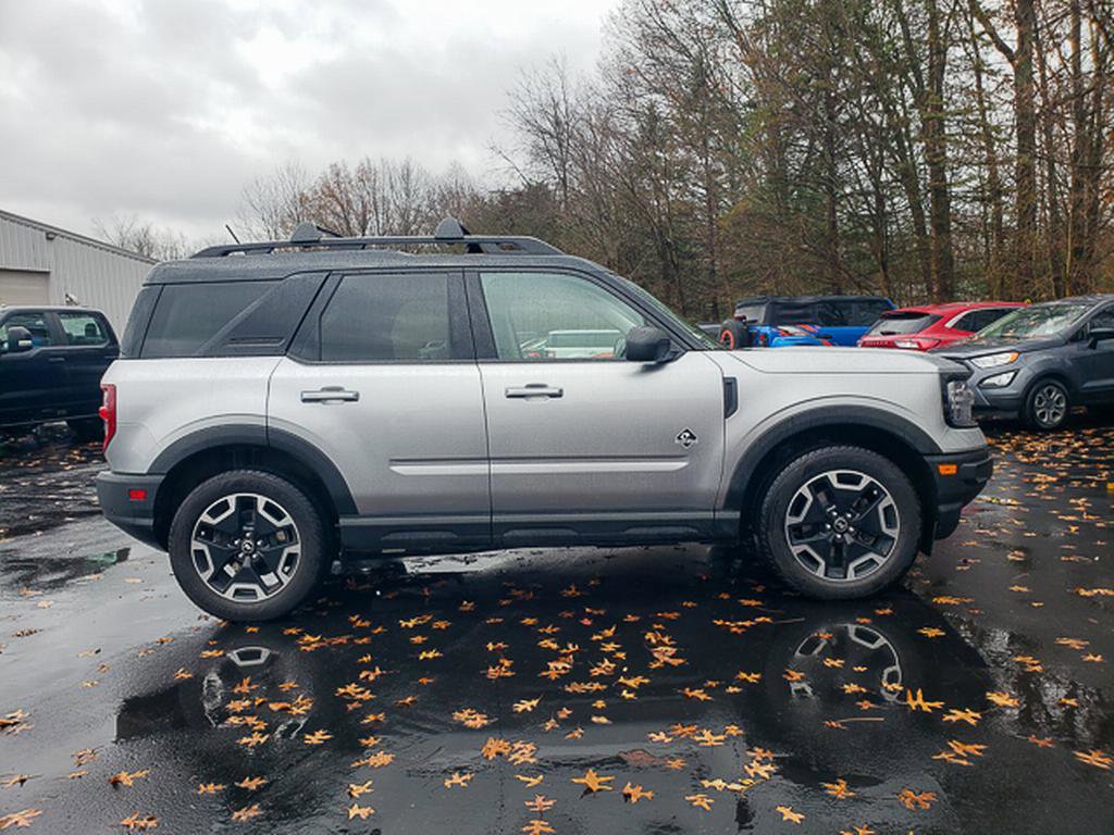 Used 2022 Ford Bronco Sport Outer Banks w/ Tech Package image 4