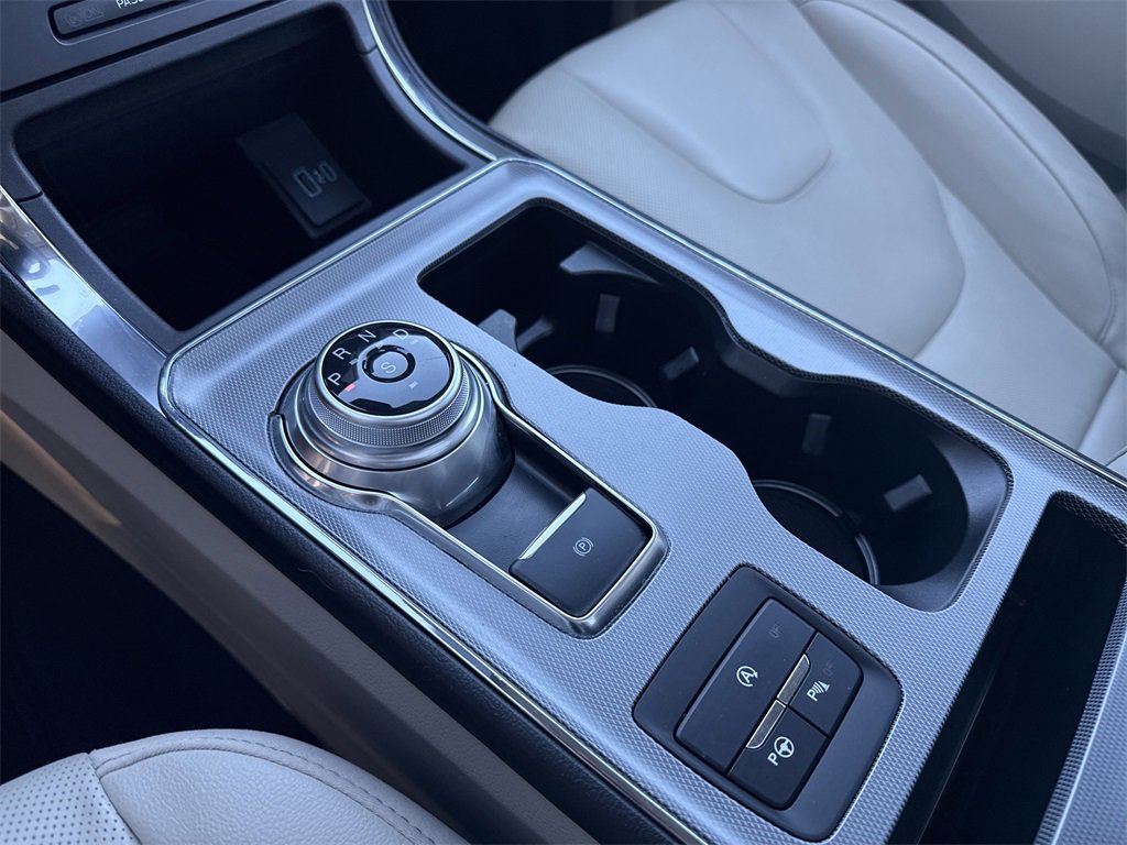 Used 2021 Ford Edge Titanium w/ Equipment Group 301A image 31