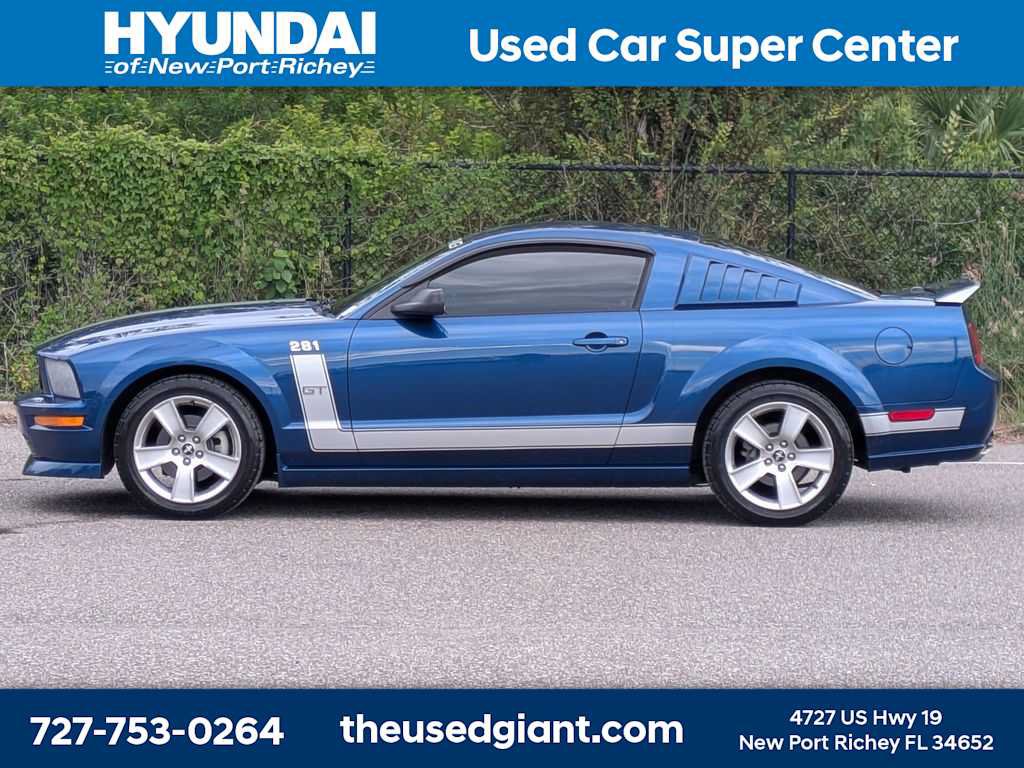 Used 2007 Ford Mustang GT Premium RWD image 2