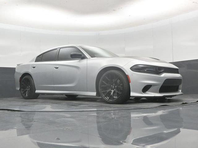 Used 2020 Dodge Charger R/T w/ Plus Group RWD image 49