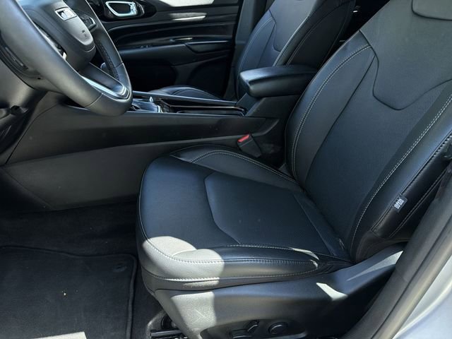 Used 2023 Jeep Compass High Altitude AWD/4WD image 20